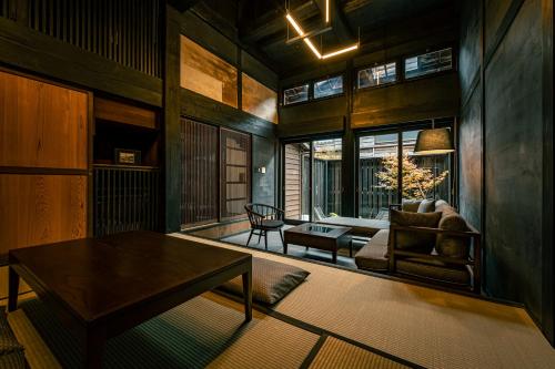 Suite with Terrace - Main Building - 103
