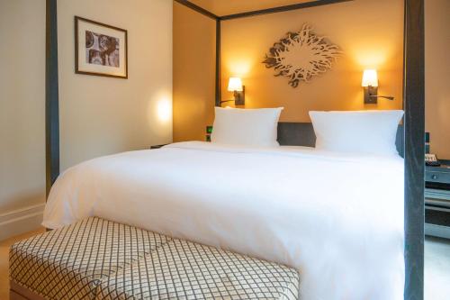 Two-Bedroom King Suite