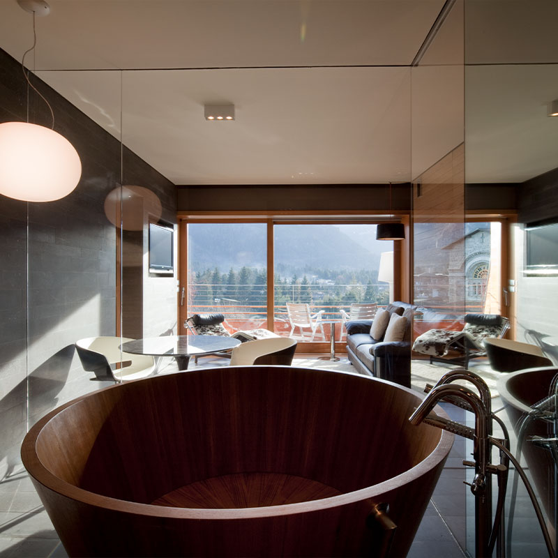 Emotional SPA suite Balcony 303