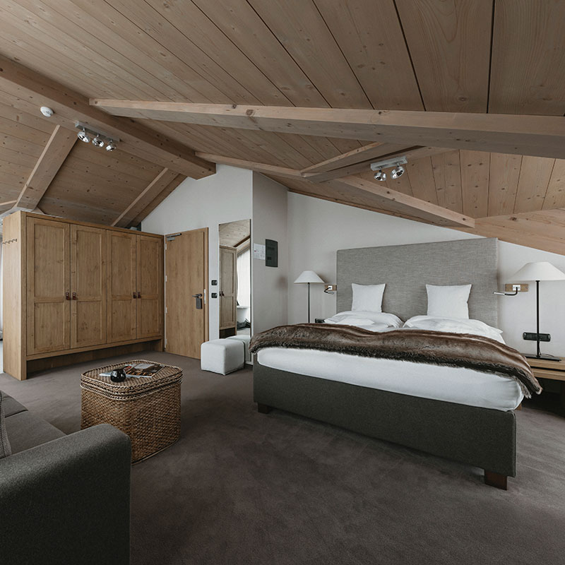 Suite with Mountain View