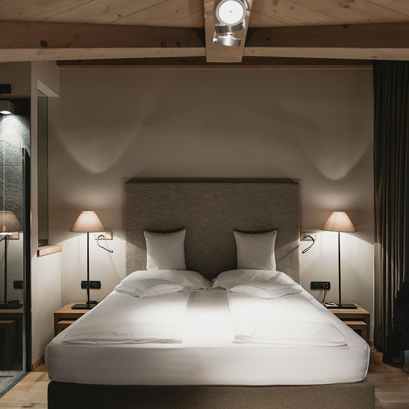 Suite with Mountain View