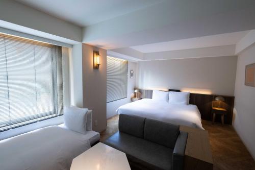 Deluxe King Room with Extra Bed