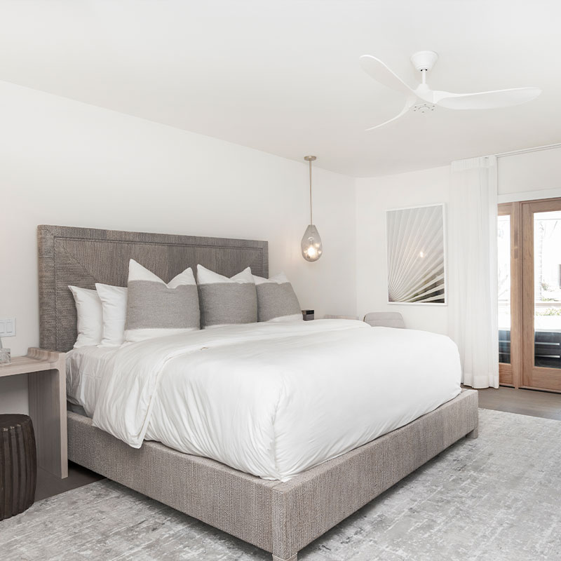 Clubhouse Suite, Premium