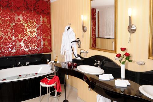 Superior Suite