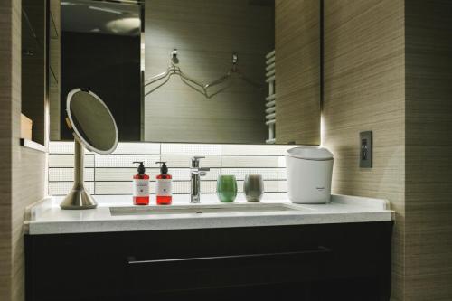 West Wing Upper Floor-Twin Room with Open-Air Bath Japanese Style /  Japanses Dinner Entry 17:00～18:00