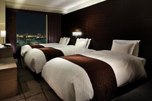 Superior Twin Room with Extra Bed - Non-Smoking