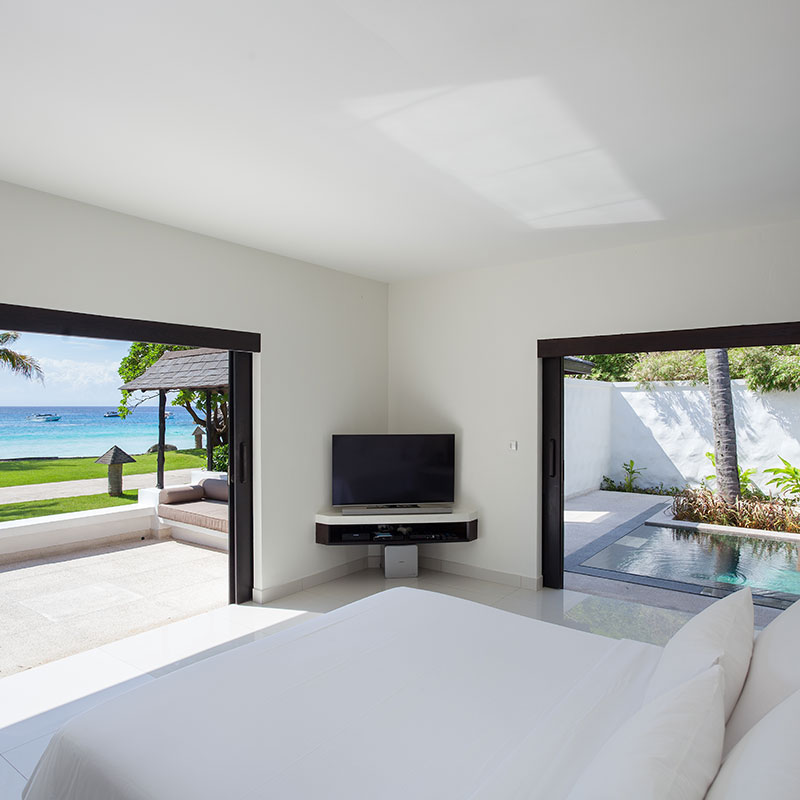 Grand Deluxe Premium Pool Beachfront
