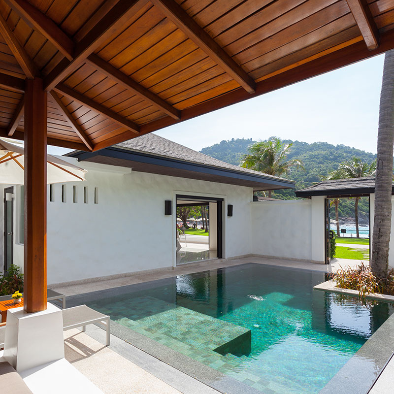Grand Deluxe Premium Pool Beachfront