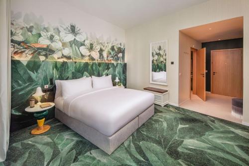 Essential King Room - Accessible