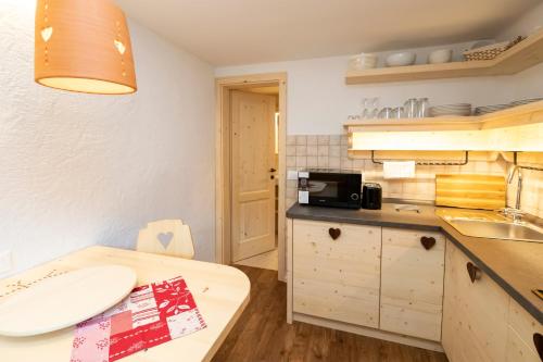 A3 - Small One-Bedroom Apartment with Terrace - Ground Floor