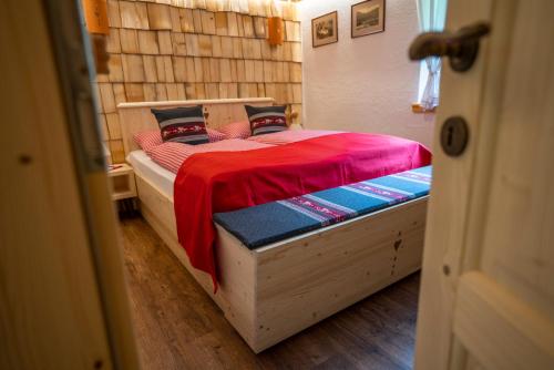 A4 - Family Two-Bedroom Apartment with Terrace and Fireplace - Ground Floor