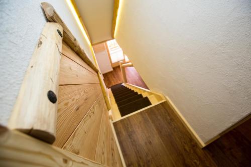 A5 - Duplex Three-Bedroom Apartment with Balcony and Fireplace