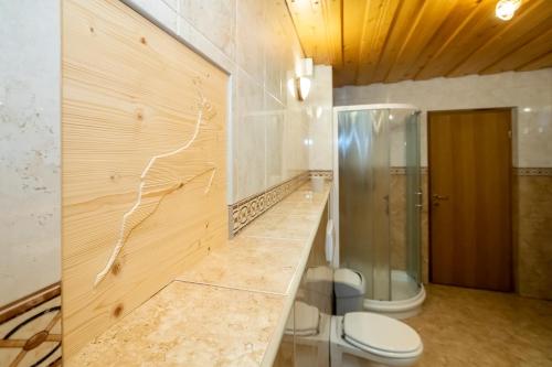 A7 - Two-Bedroom Apartment with Terrace and Fireplace - Ground Floor