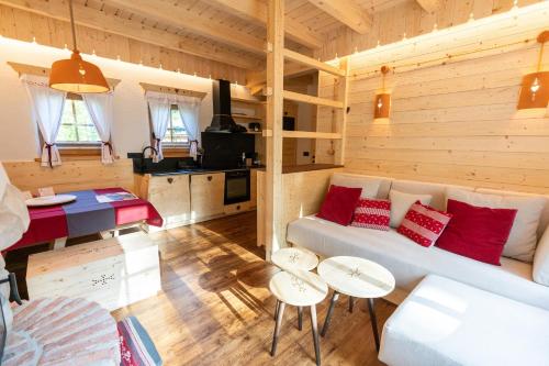 Chalet PRSIVEC with Mountain - River View, Fireplace and Sauna