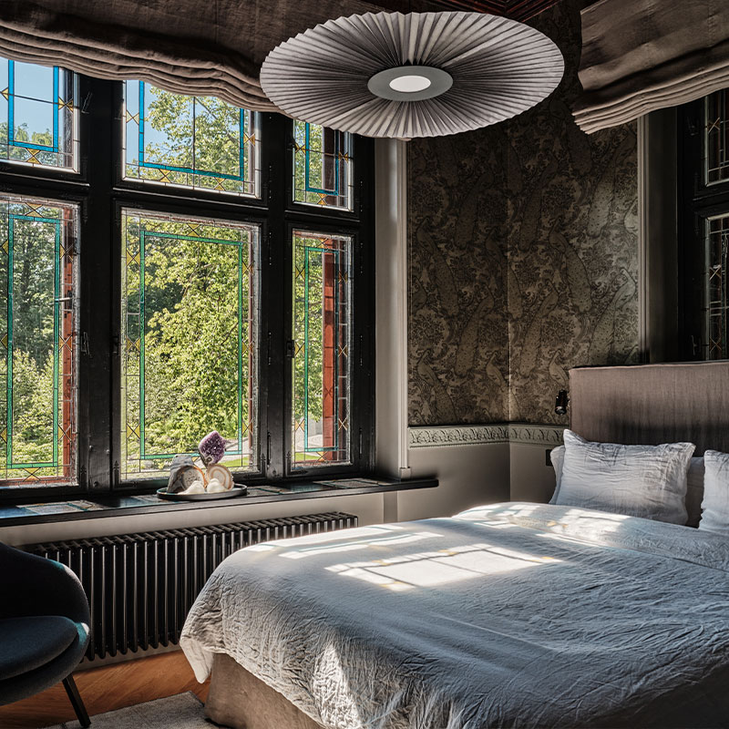 Jaskolka No.1, historical suite