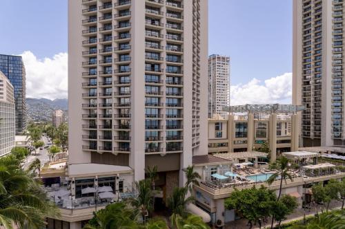 Diamond King or Queen Room with Roll-In Shower and City View - Mobility and Hearing Accessible