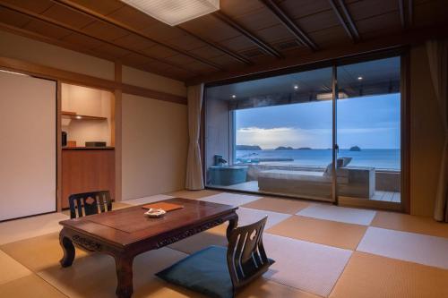 Corner Japanese-Style Room with Private Open-air Hot Spring