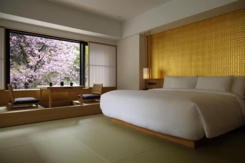 Grand Serenity King Room