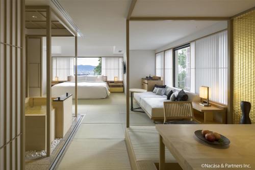Grand Serenity King Room