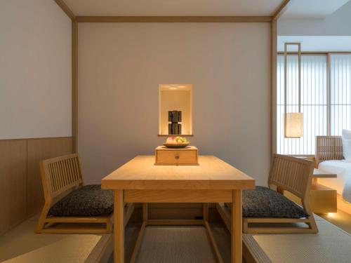 ONSEN retreat King Room
