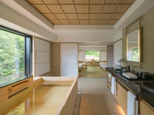 Banyan ONSEN retreat King Room