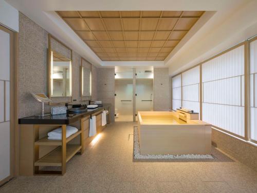 Banyan ONSEN retreat King Room