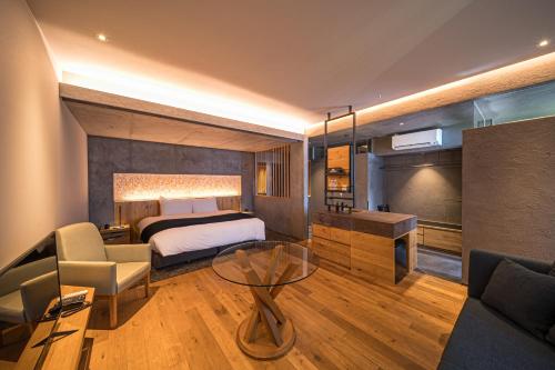 King Room (1-2F) with Semi Open-Air Bath (47㎡) Non-Smoking