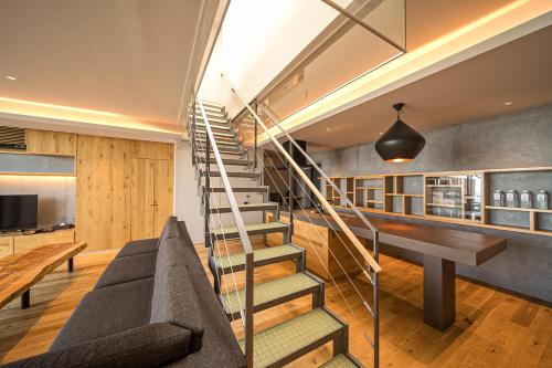 Suite with 2 Bedroom with Indoor Bath (117㎡）Non-Smoking