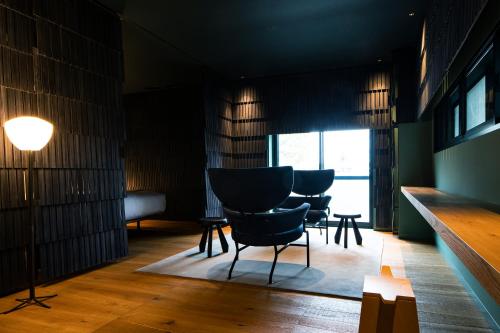 MICHELE DE LUCCHI ROOM