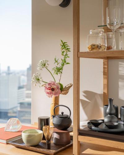 Tatami Corner King Suite