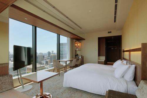 Premium Twin Room - Disability Access - Non-Smoking
