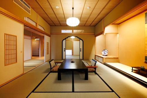 Quadruple Room with Private External Bathroom