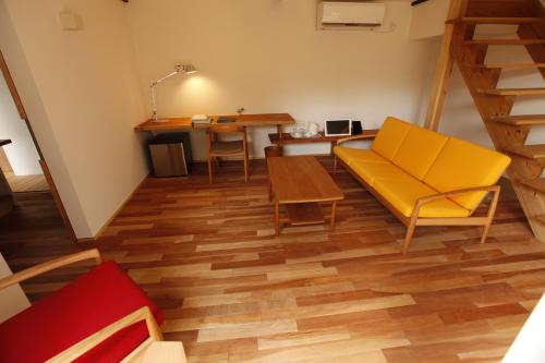 Cottage with Open-Air Bath