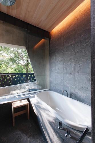 King Room with Mountain View