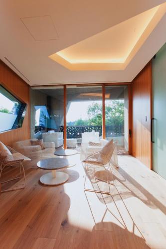 King Room with Mountain View