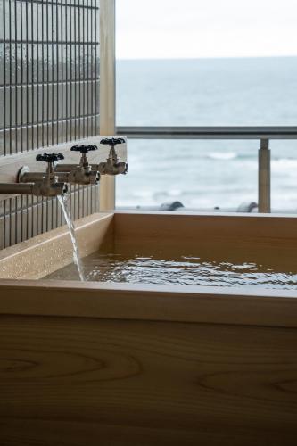 Twin room with sea view