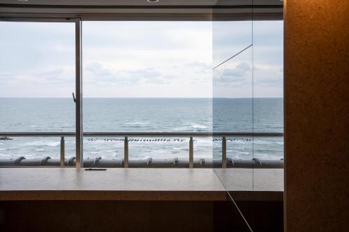 Twin room with sea view