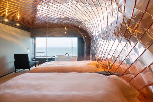 Twin room with sea view