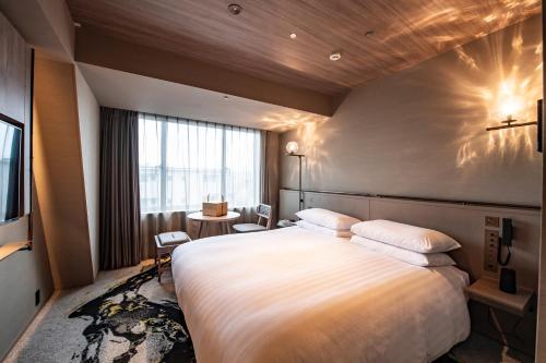 Superior King Room 
