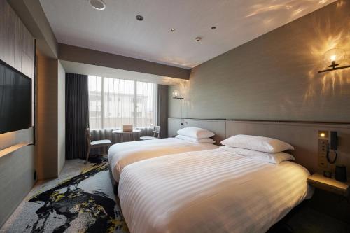Superior Hollywood Triple Room