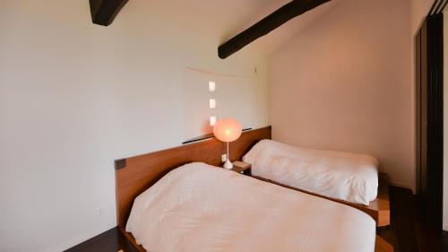 Twin Room with Tatami Area and Open-Air Hot Spring Bath, Mt,Fuji View【Yama no ne】
