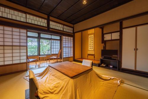 Superior Twin with Room Hot Spring Indoor Bath(Shiranso)