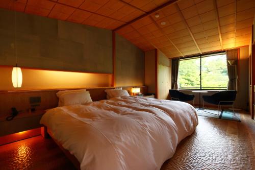 Superior Twin Room 203