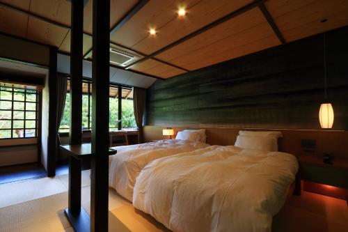 Suite Room 201