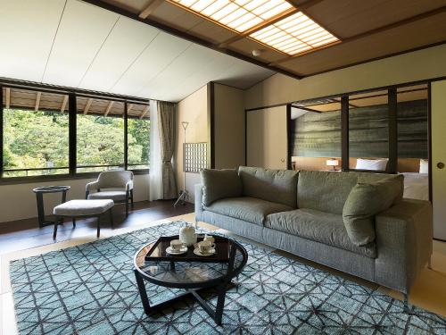 Suite Room 201