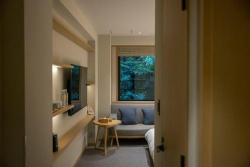 Standard Twin Room (Non-Smoking)