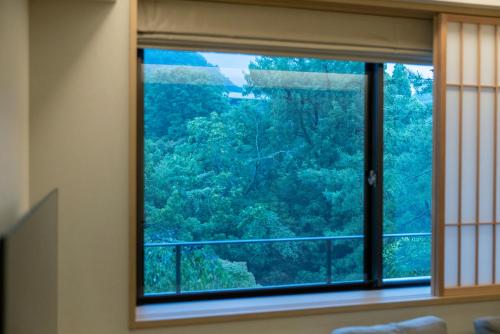 Superior Twin Room with River View - Non-Smoking