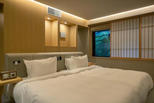 Deluxe Twin Room - Non Smoking