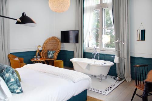 King Suite with Sea View