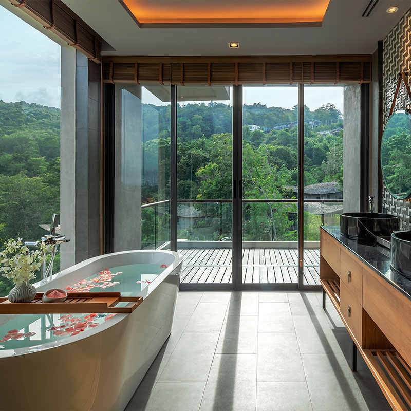 Private Loft with Whirlpool